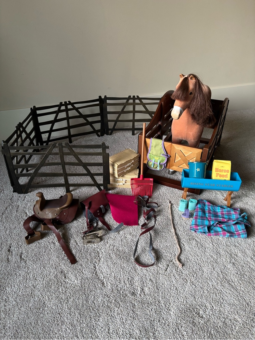 Vintage American Girl rising star stable horse & equestrian lot